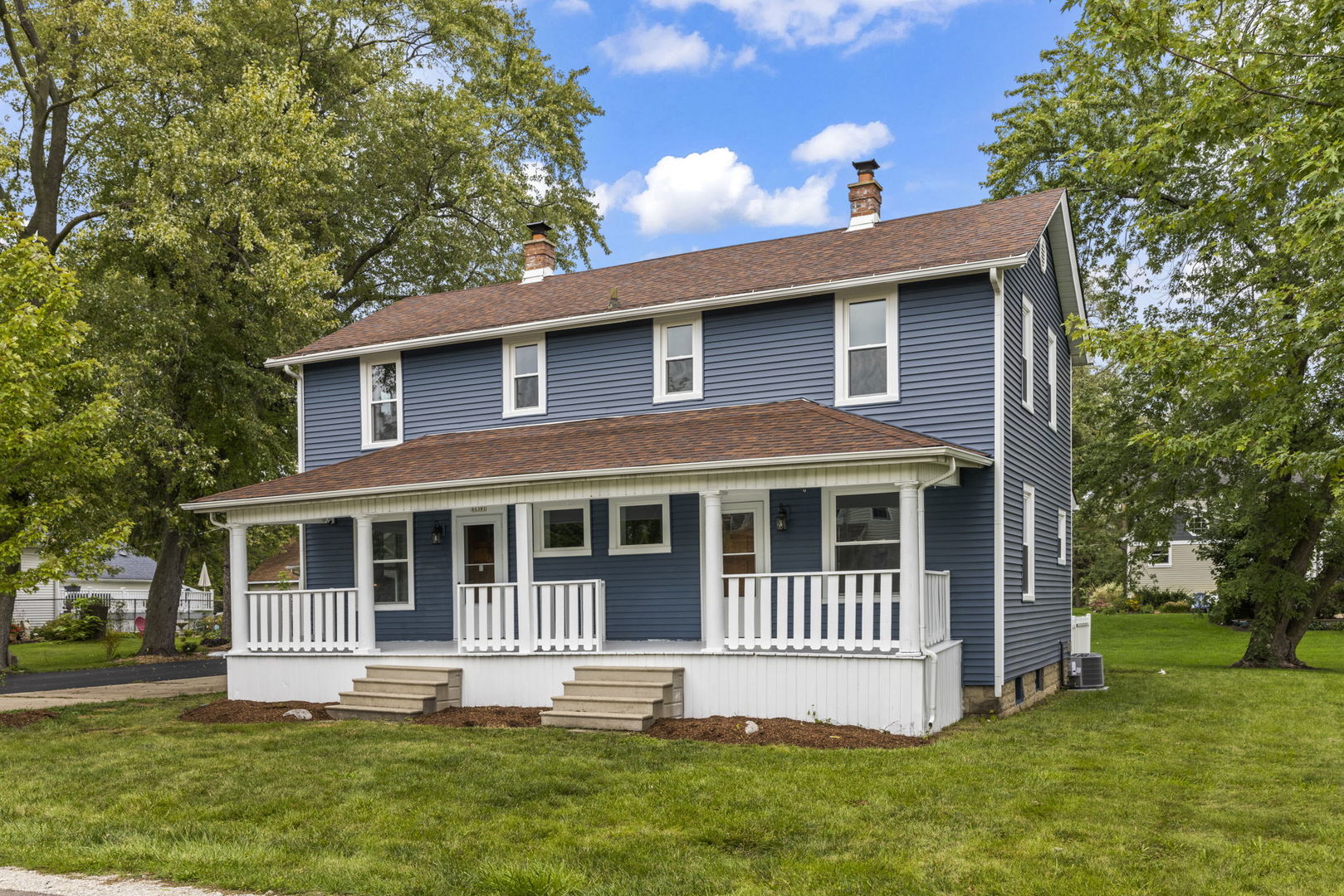 6S381 4th Street