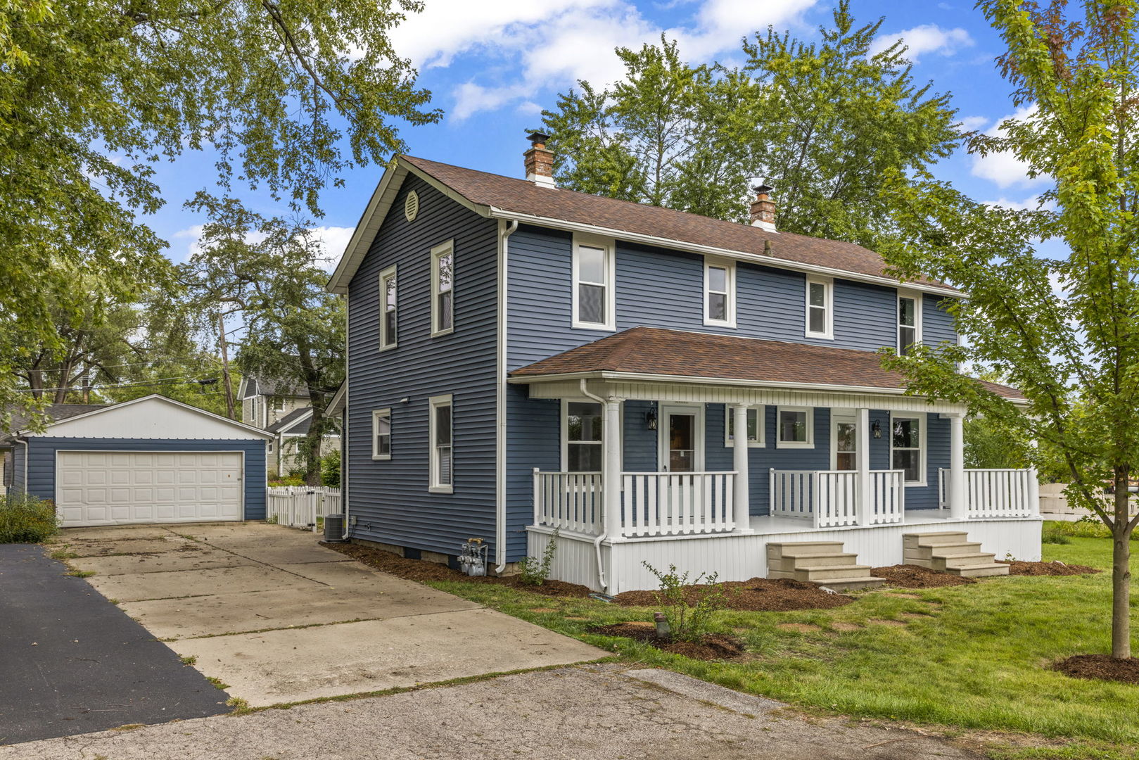 6S381 4th Street