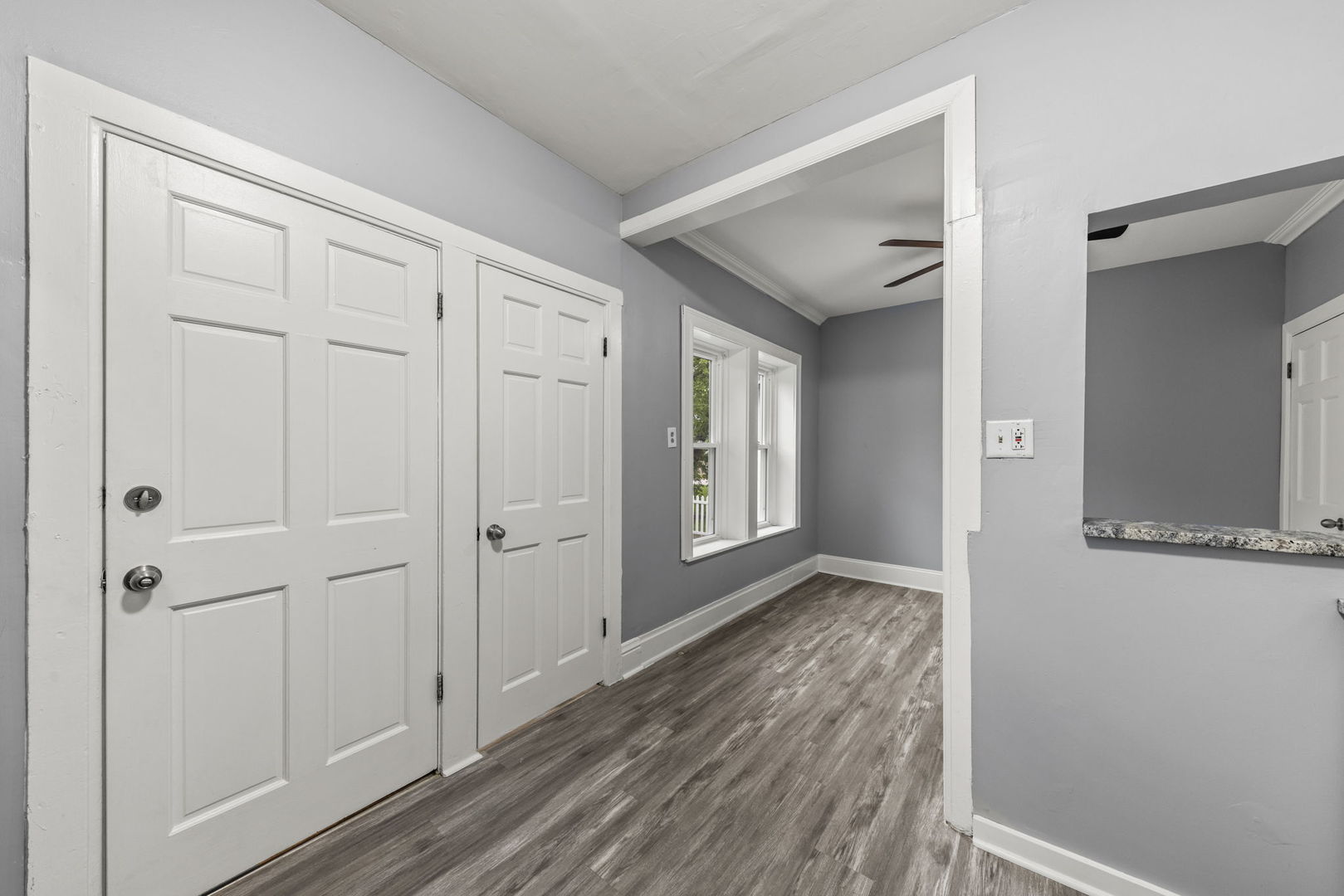 6S381 4th Street