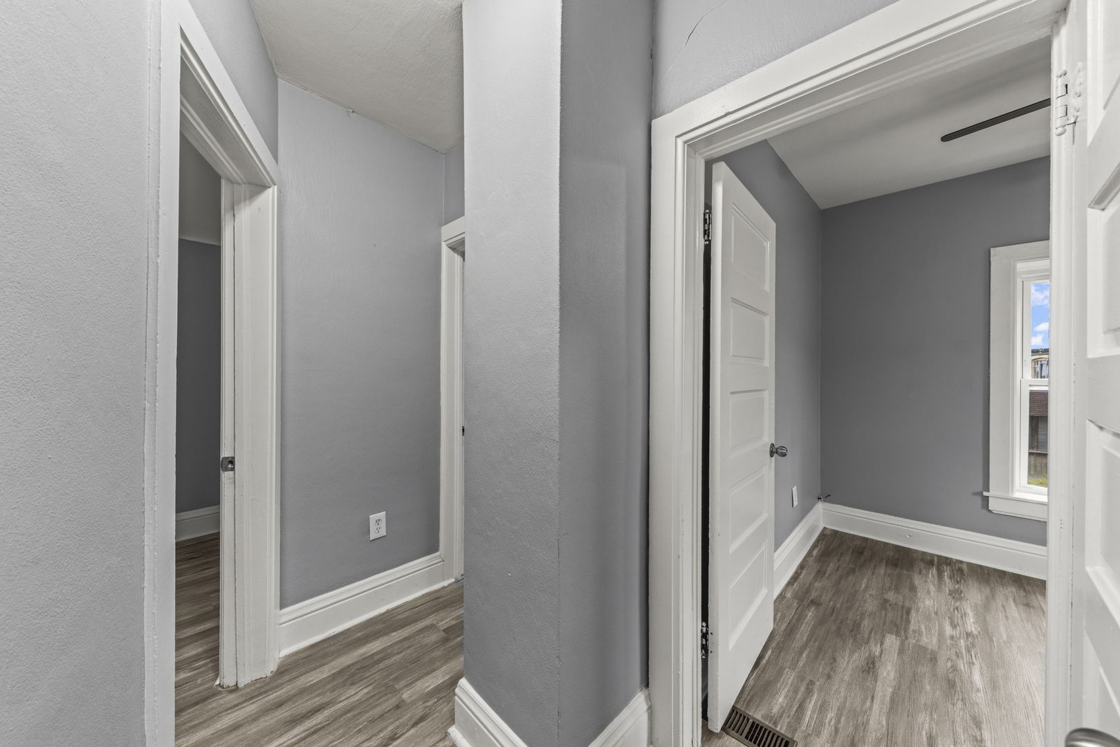 6S381 4th Street