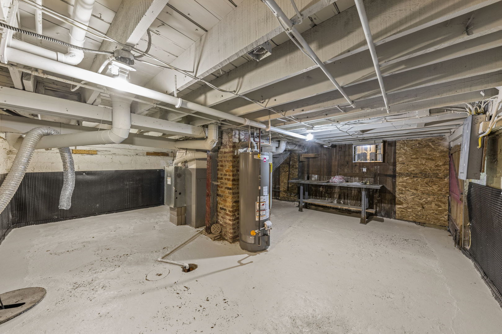 6S381 4th Street