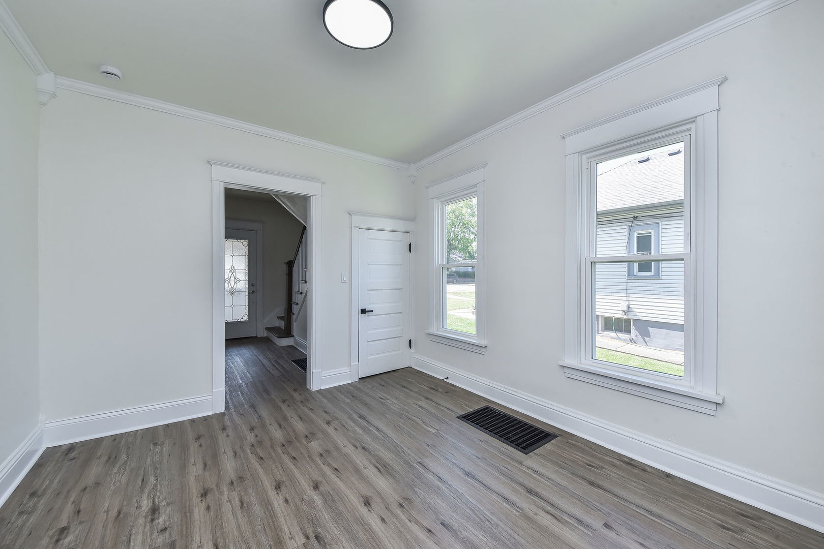 1122 W Main Street