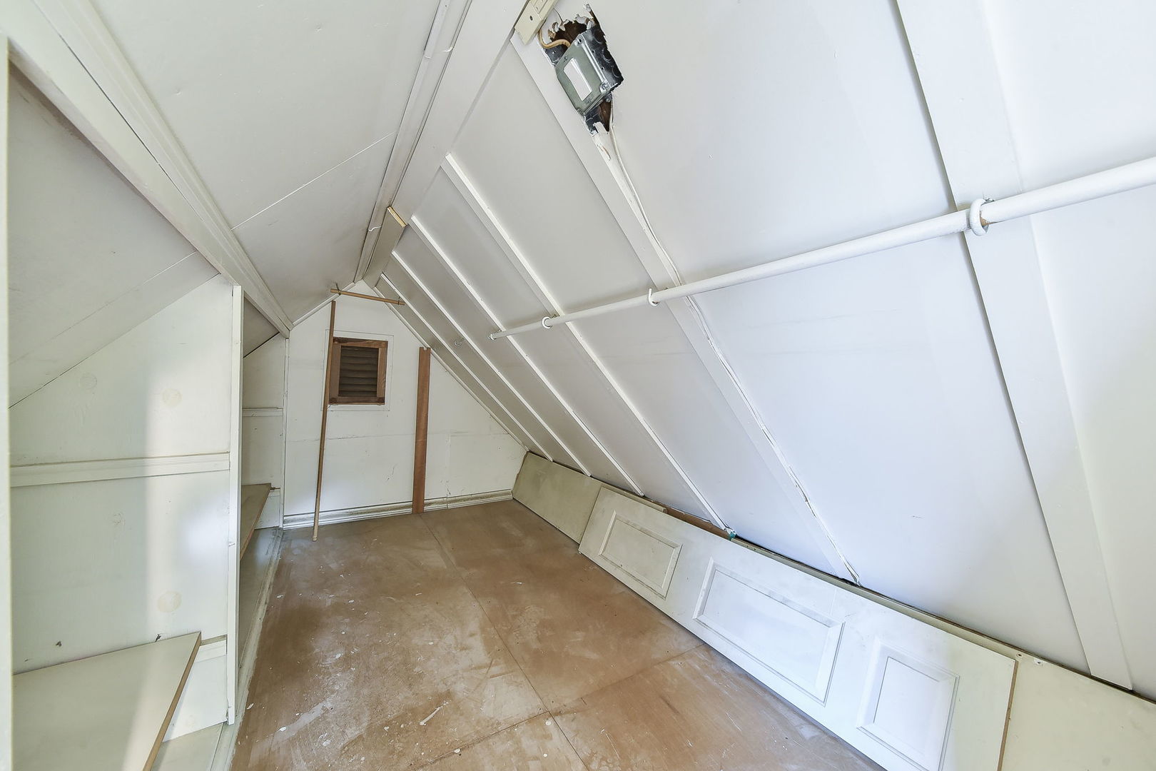 1122 W Main Street