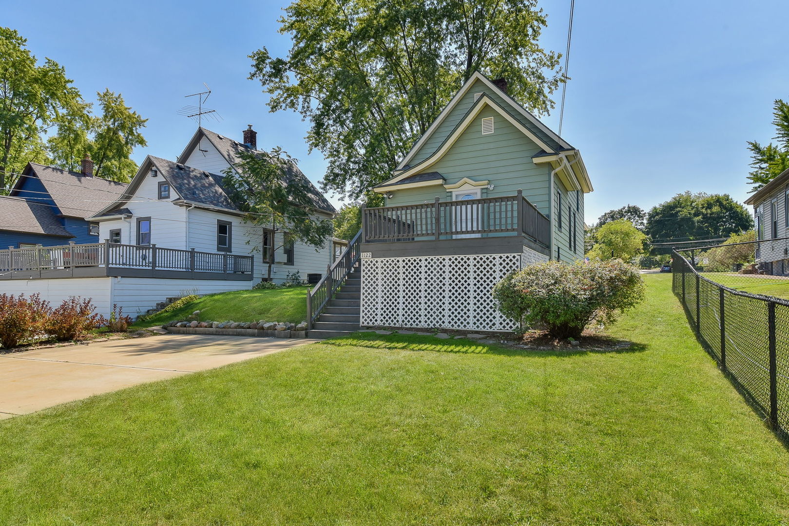 1122 W Main Street