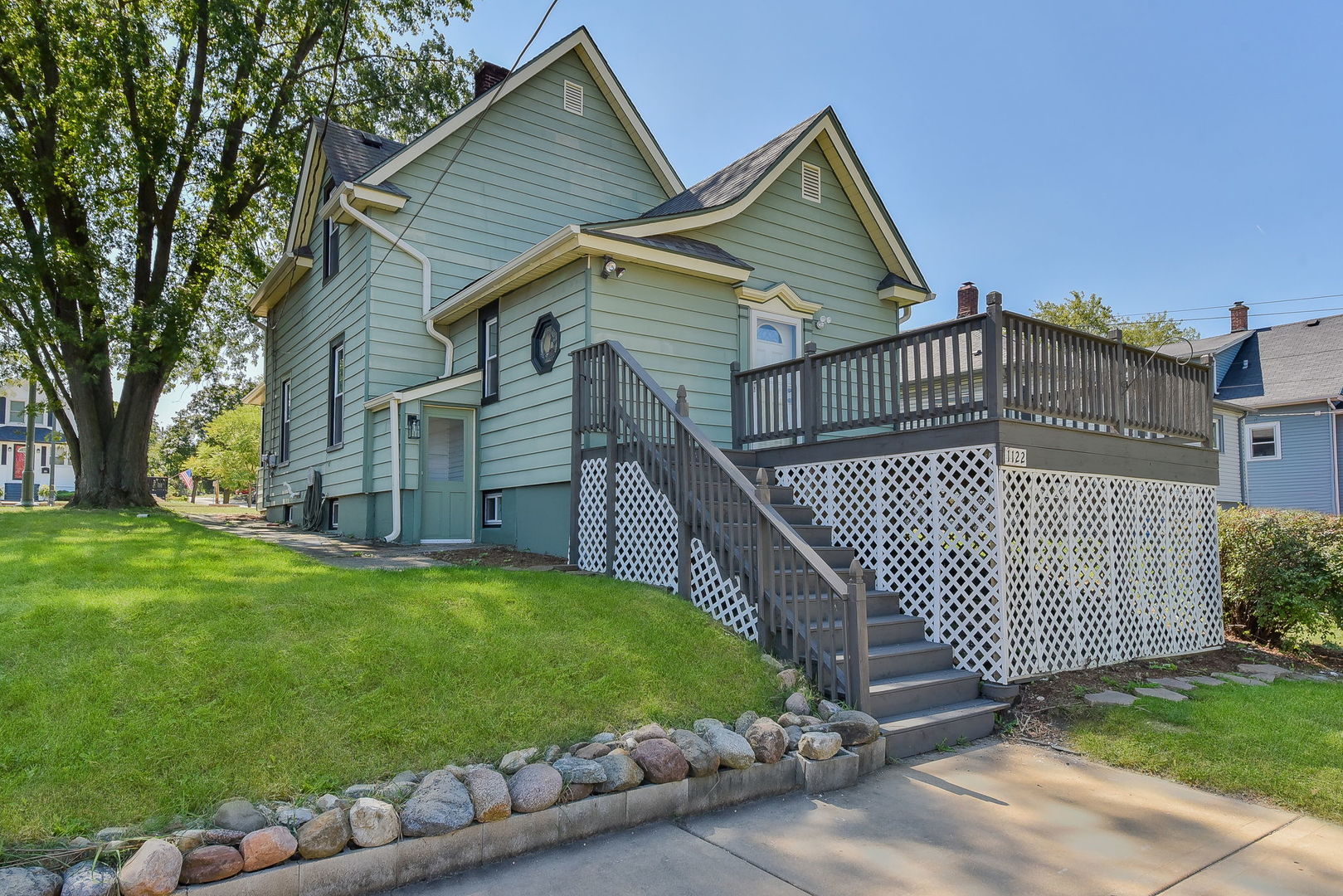 1122 W Main Street