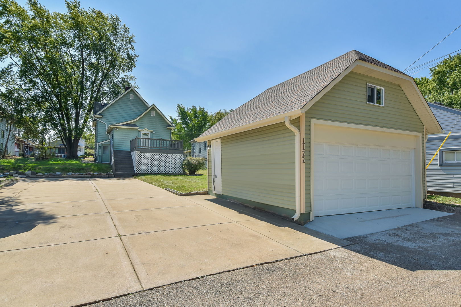 1122 W Main Street