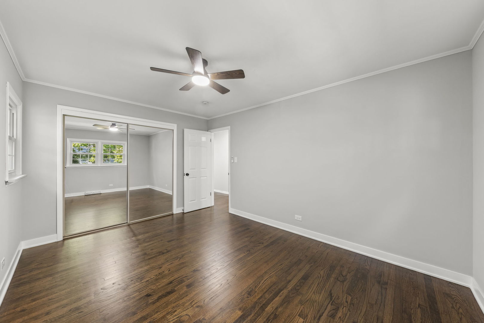 4433 W 100th Street