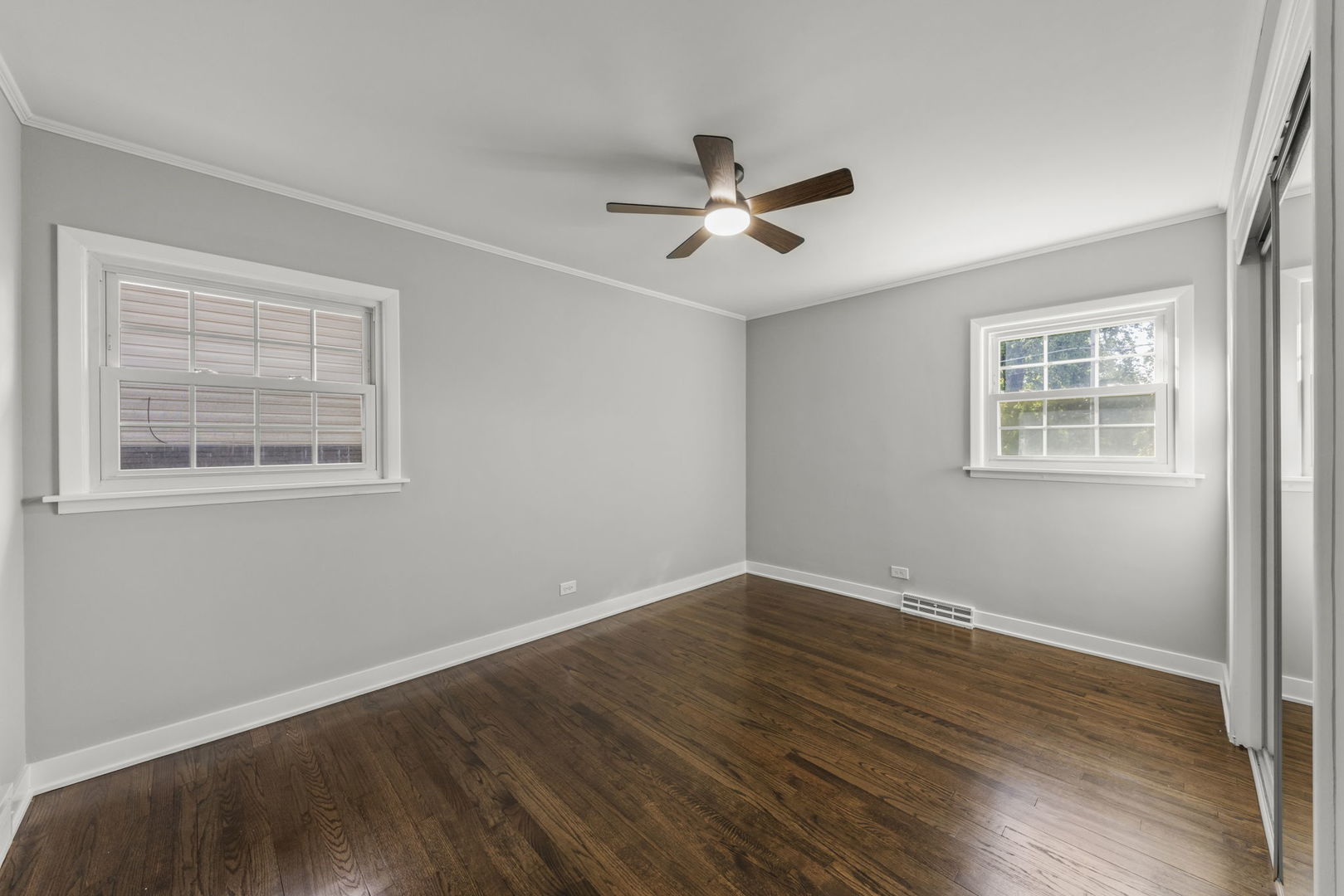4433 W 100th Street