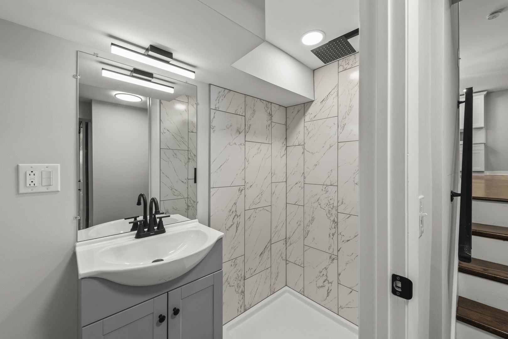 4433 W 100th Street