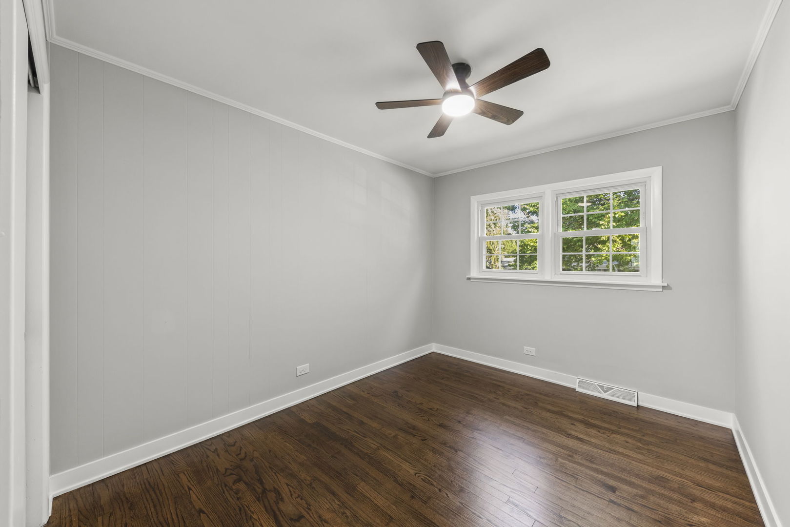 4433 W 100th Street