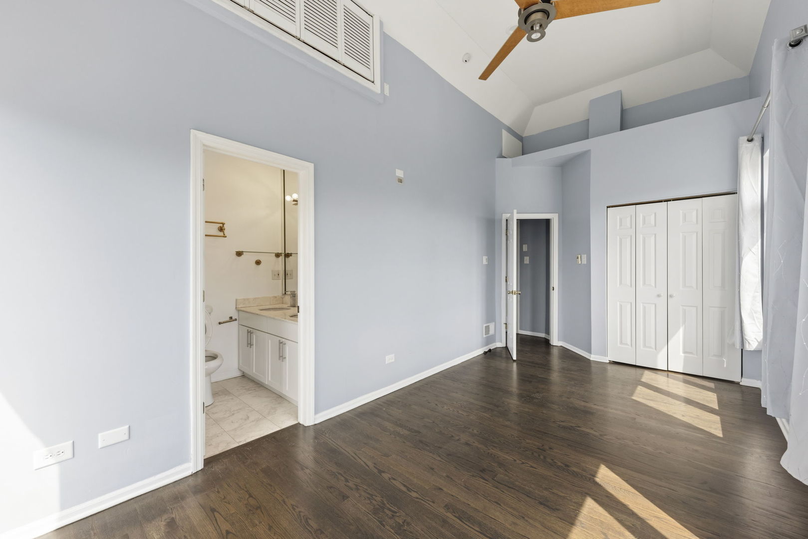 1016 N Marshfield Avenue Unit: 4
