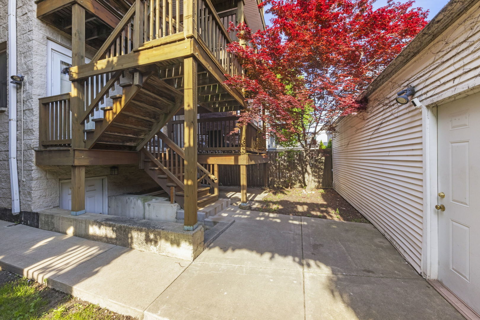 1525 W George Street Unit: 1