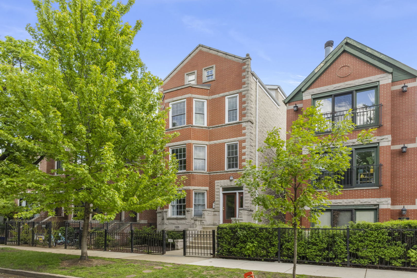 1525 W George Street Unit: 1