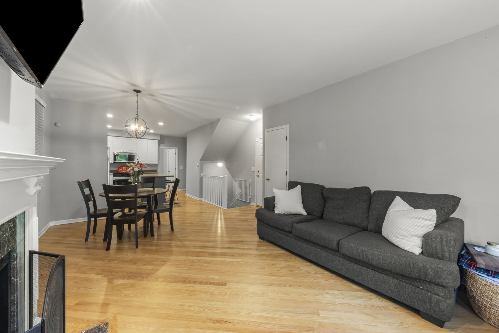 1525 W George Street Unit: 1