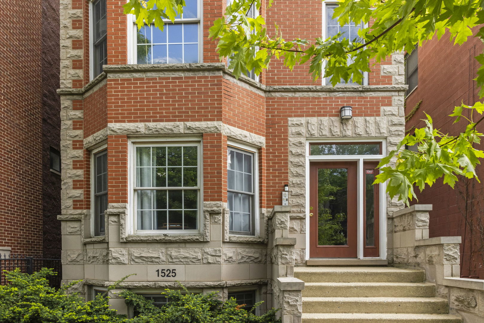 1525 W George Street Unit: 1