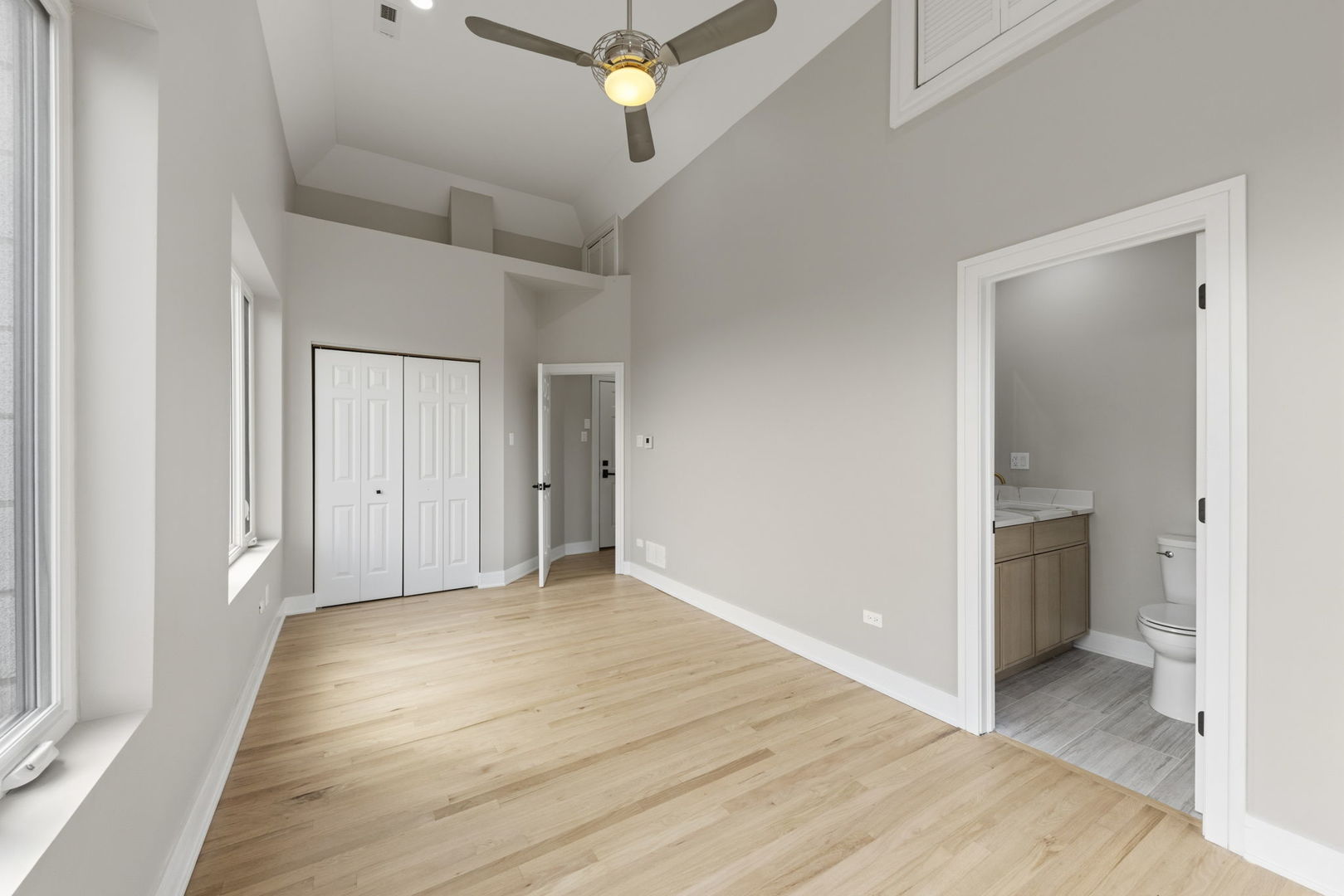1016 N Marshfield Street Unit: 3