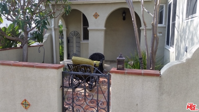 205 W 64Th Pl