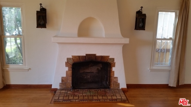 205 W 64Th Pl