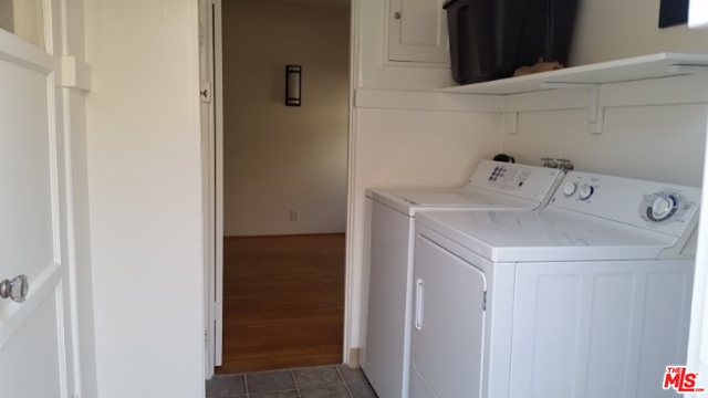 205 W 64Th Pl