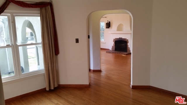 205 W 64Th Pl
