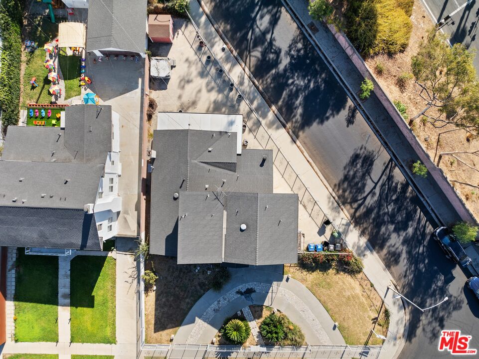 2220 Wellington Rd
