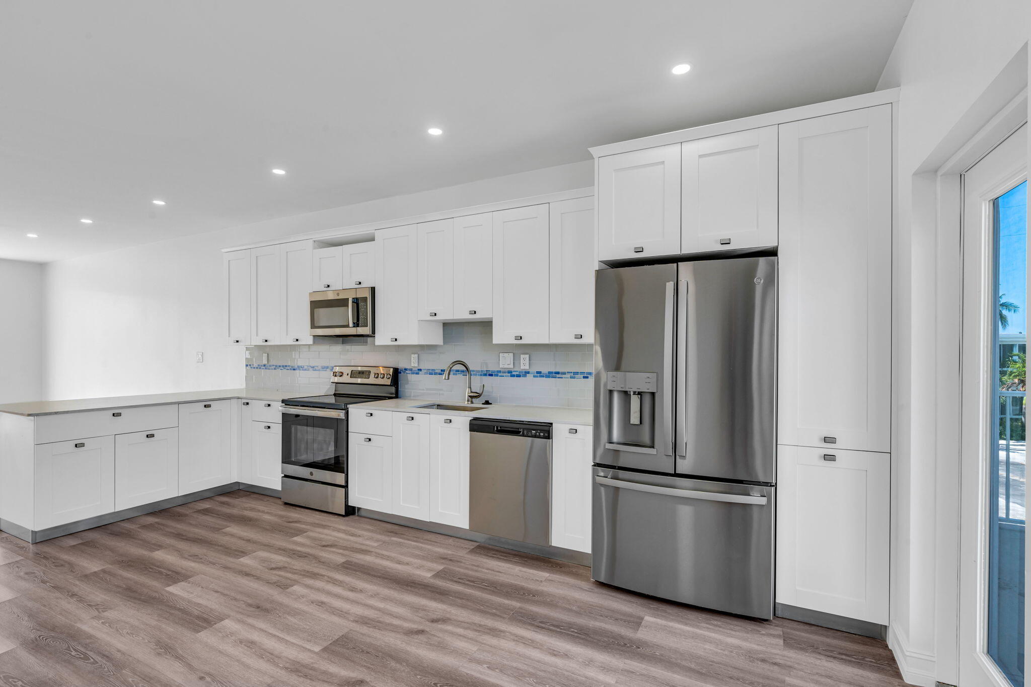 501 E Ocean Drive Unit: 9