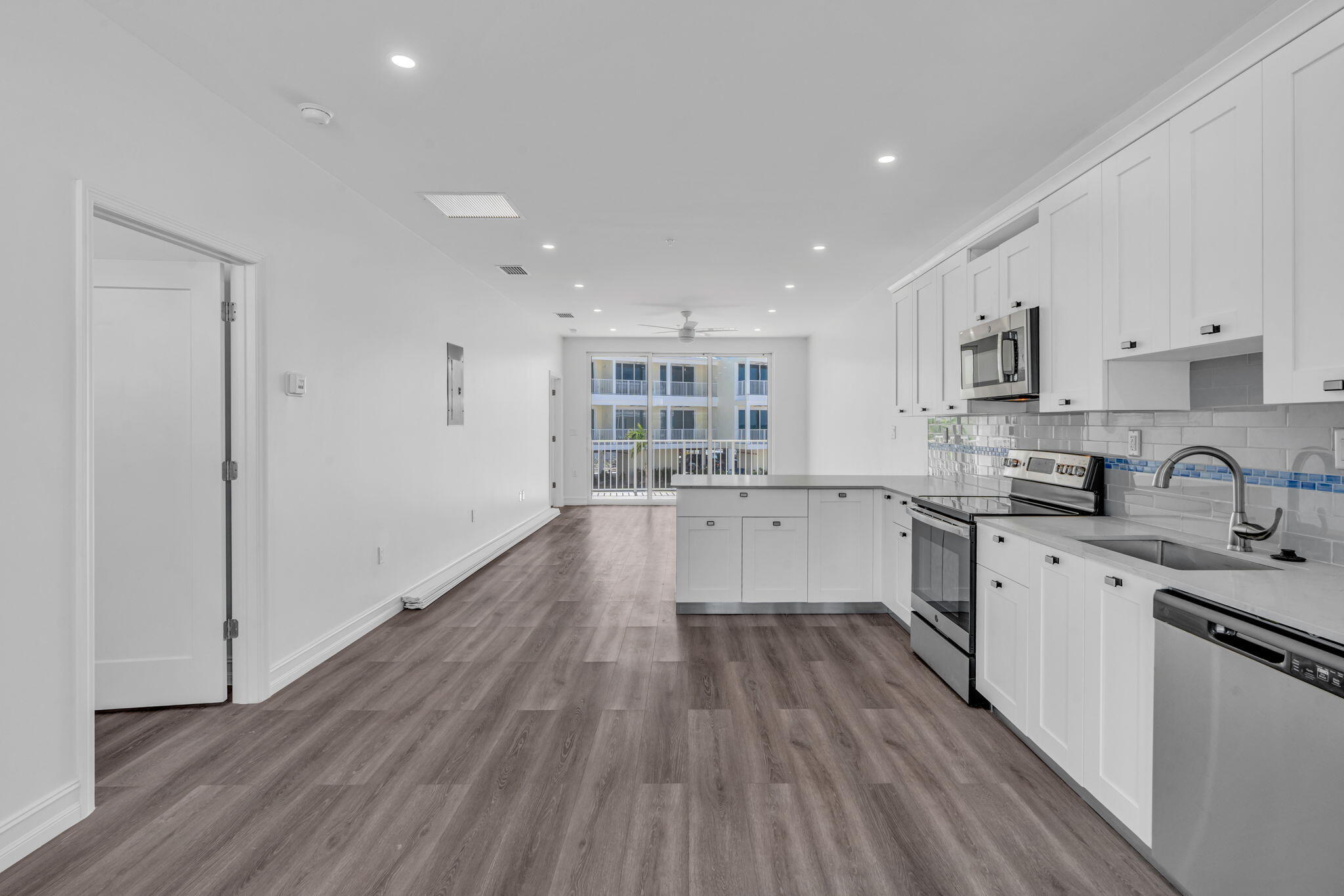 501 E Ocean Drive Unit: 9