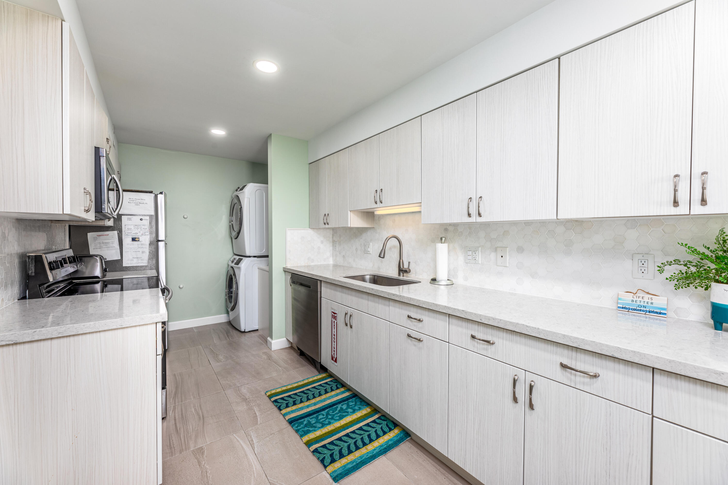 201 E Ocean Drive Unit: 3-107