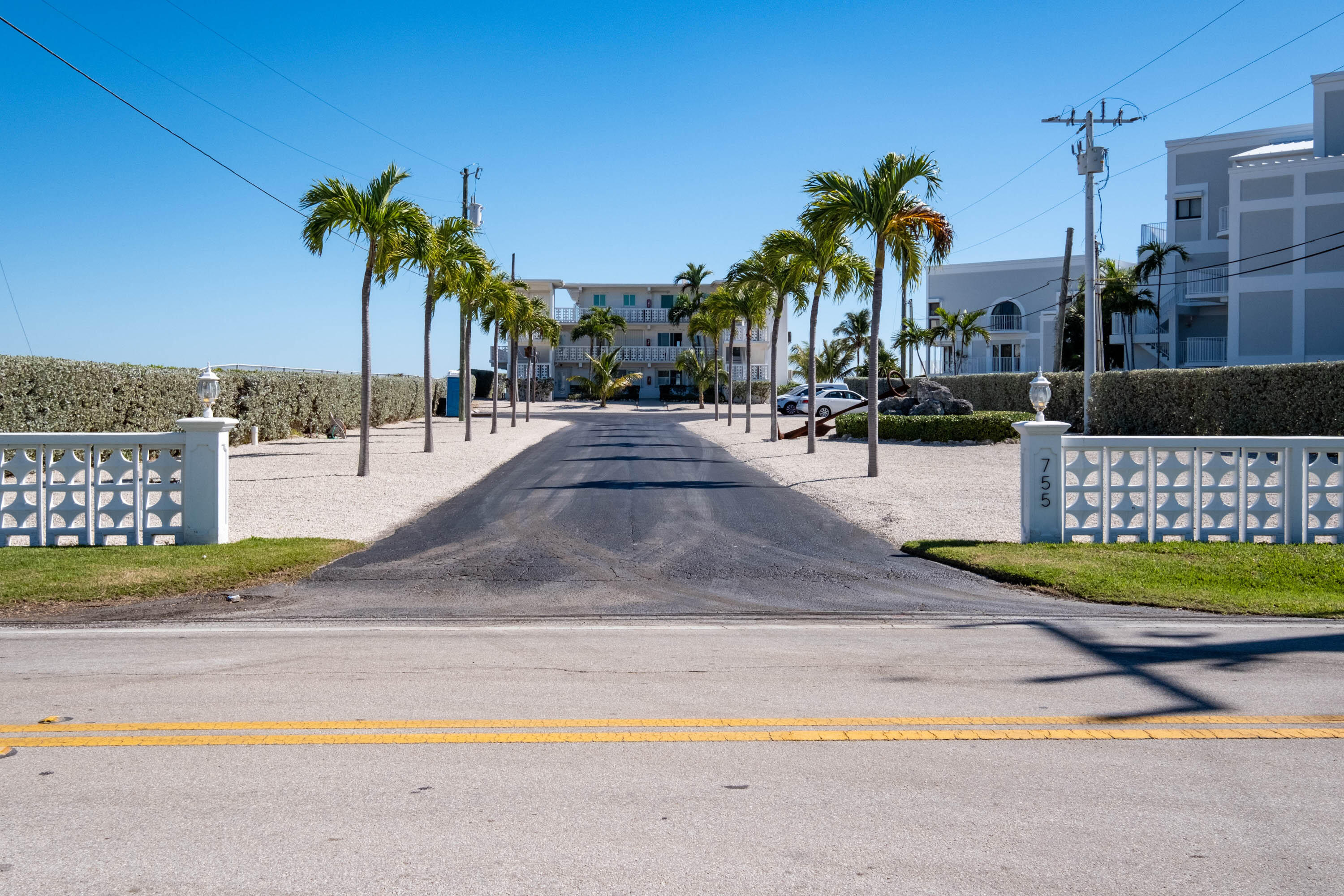 755 W Ocean Drive Unit: 8