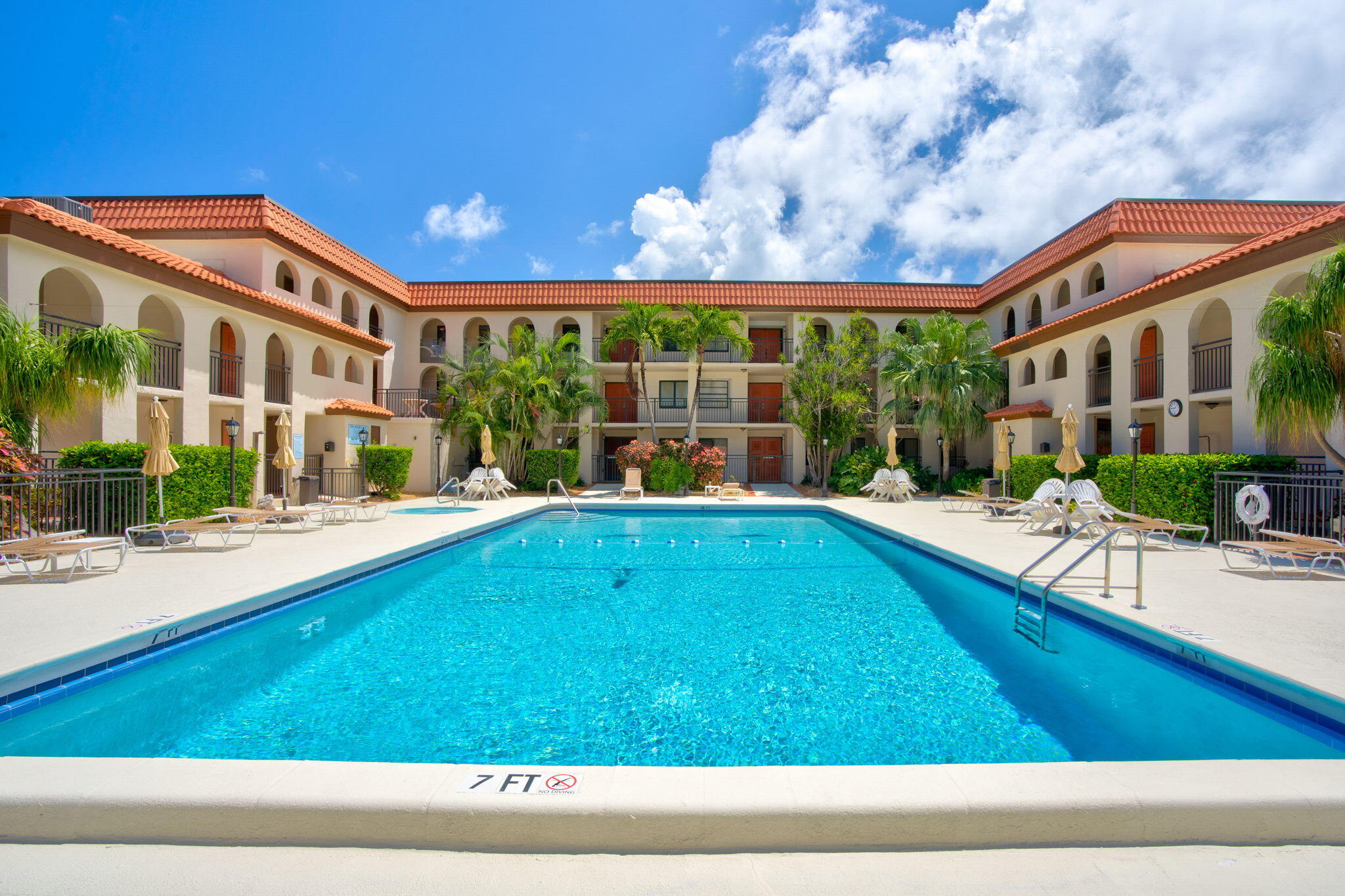 1001 W Ocean Drive Unit: 2-106