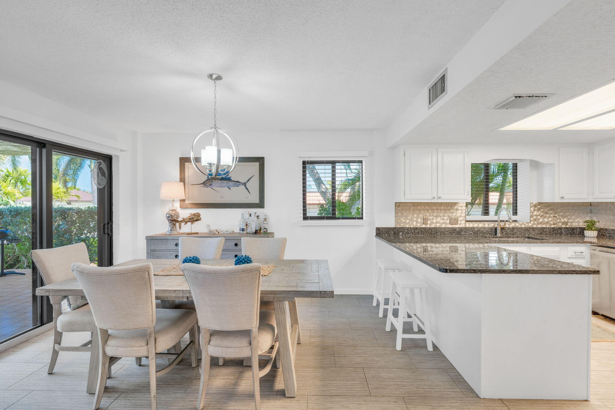 1001 W Ocean Drive Unit: 2-106