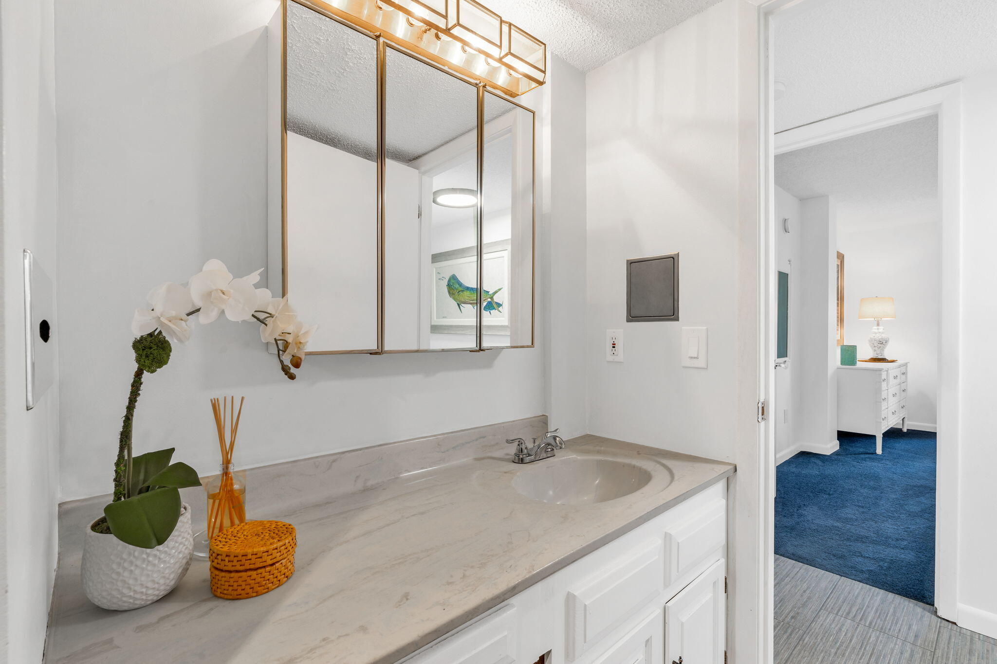 1001 W Ocean Drive Unit: 2-106