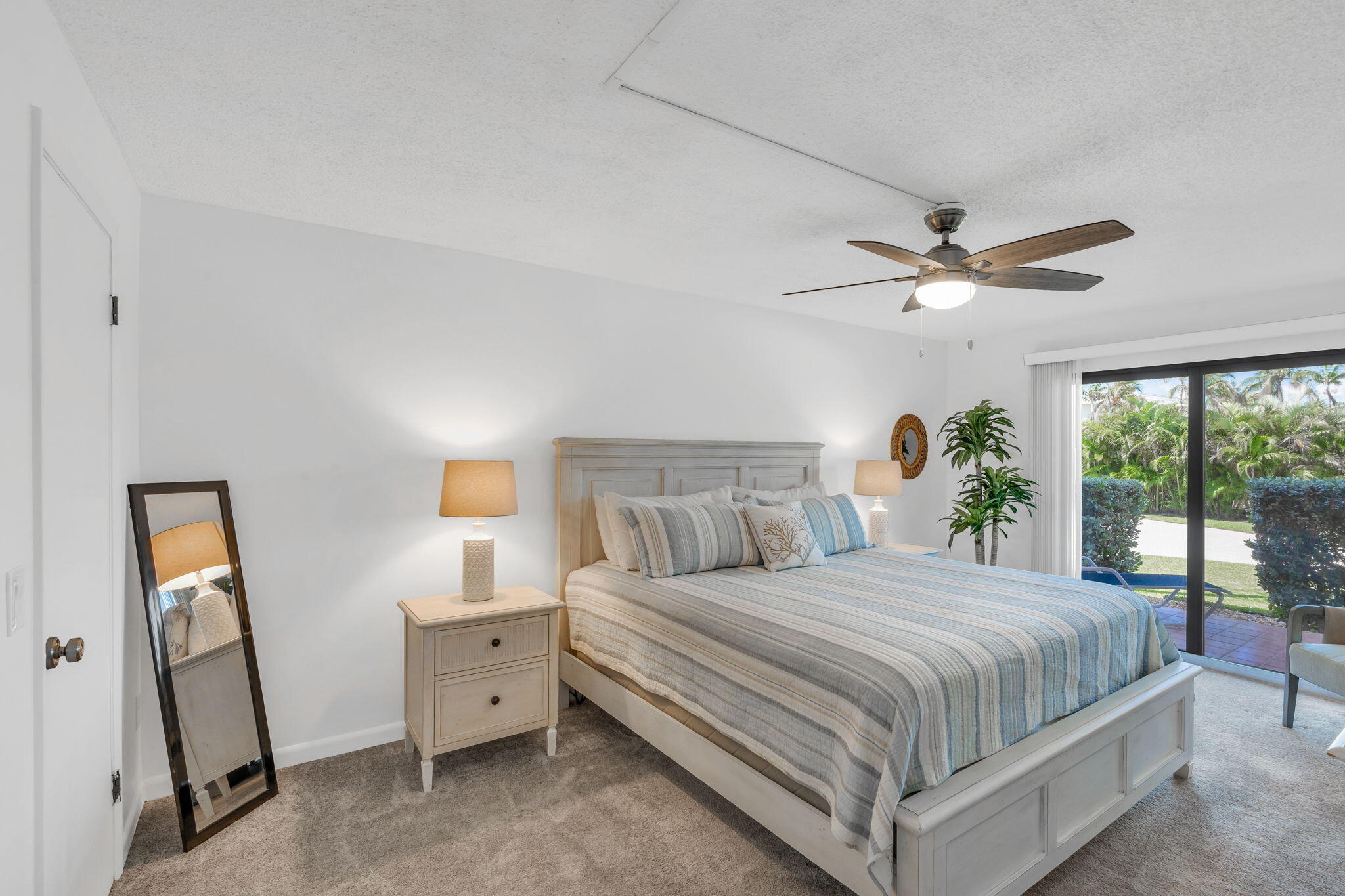 1001 W Ocean Drive Unit: 2-106