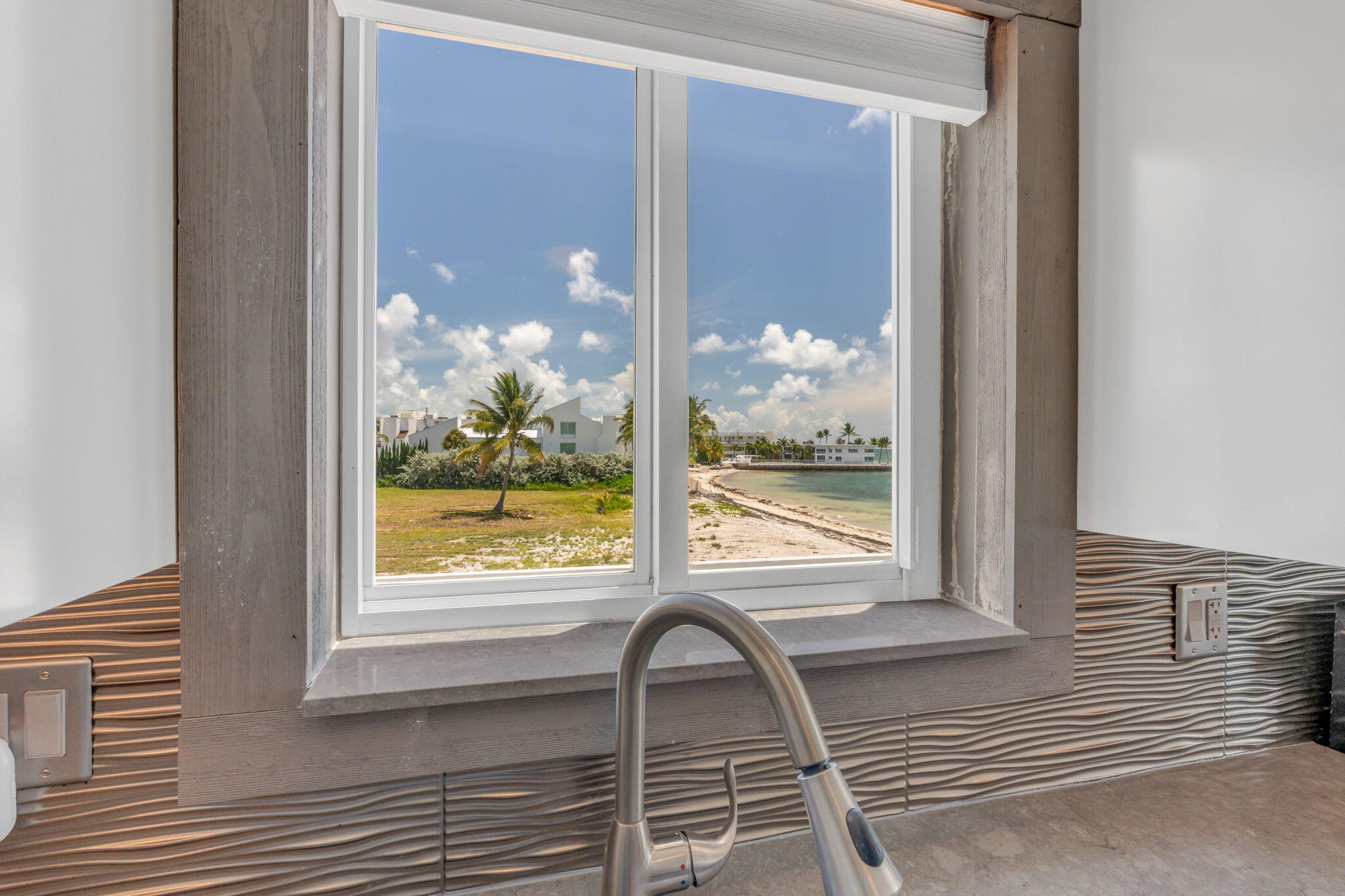 755 W Ocean Drive Unit: 5