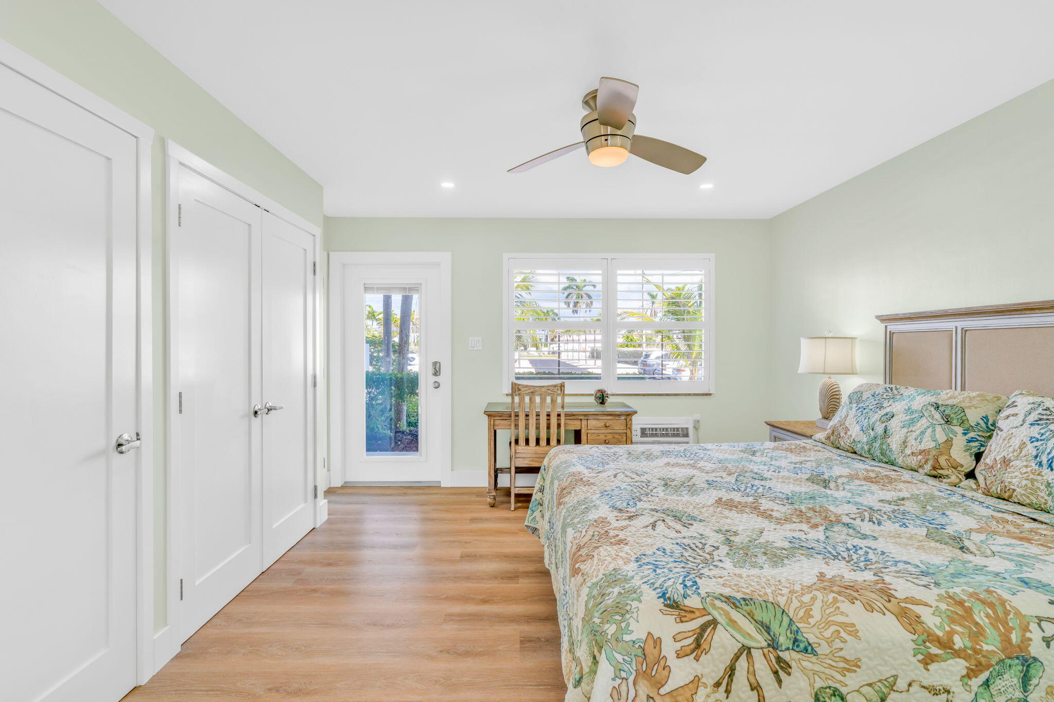 755 W Ocean Drive Unit: 3