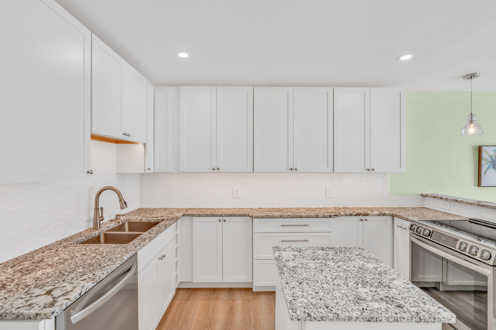 755 W Ocean Drive Unit: 3