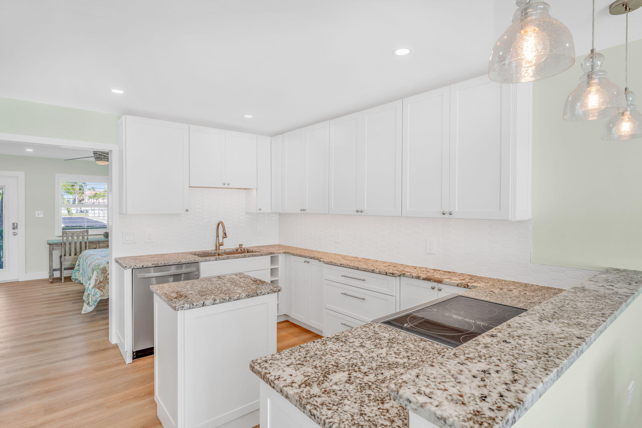 755 W Ocean Drive Unit: 3