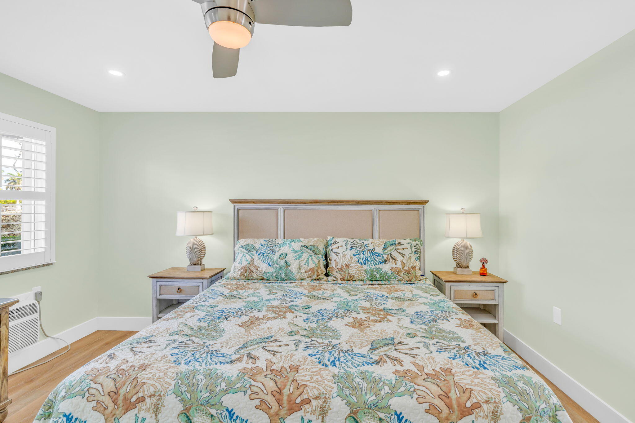 755 W Ocean Drive Unit: 3
