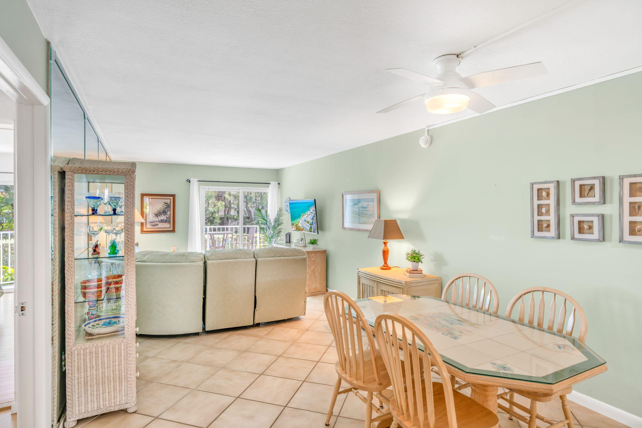 201 E Ocean Drive Unit: 110