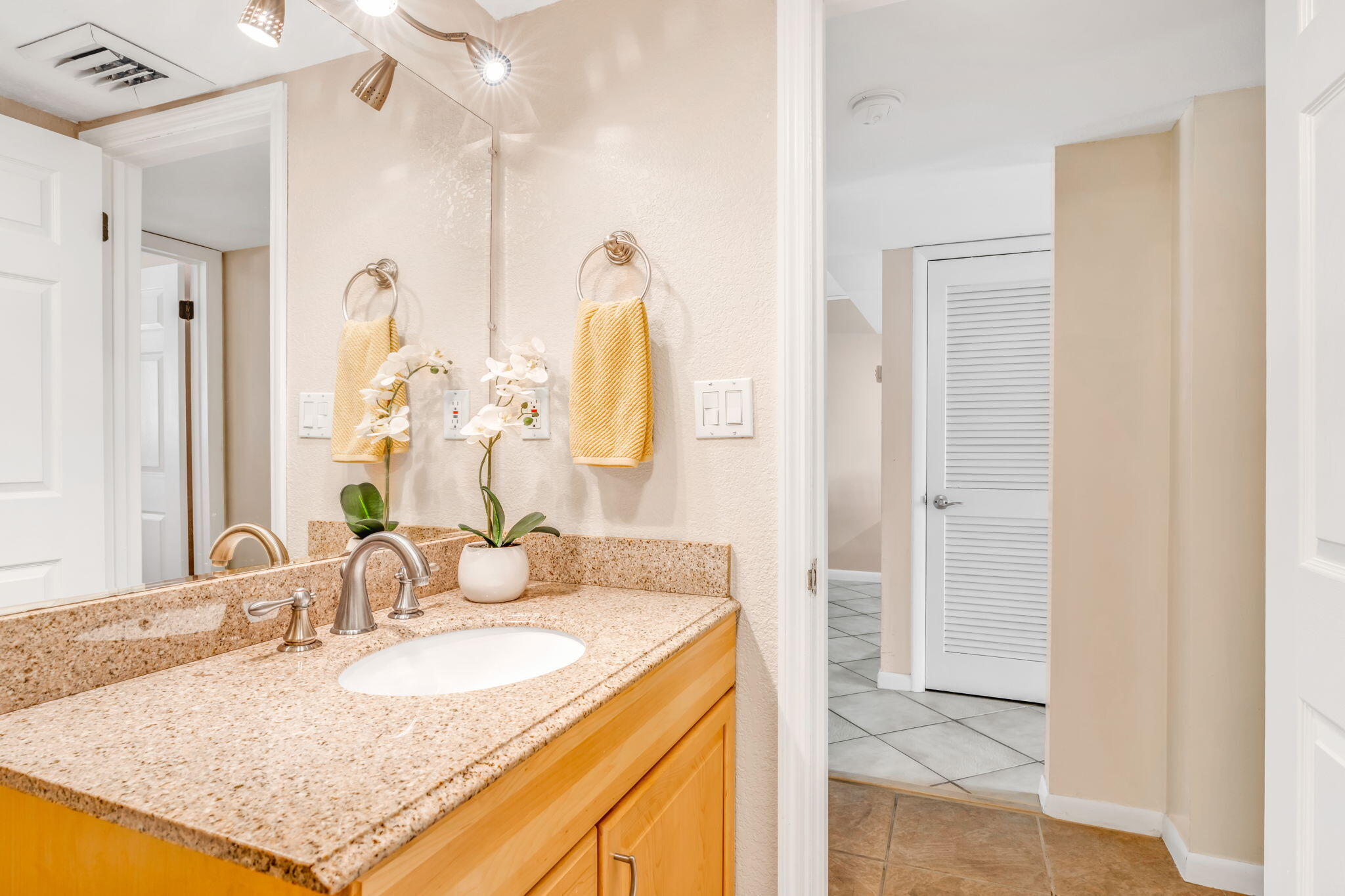 201 E Ocean Drive Unit: 110