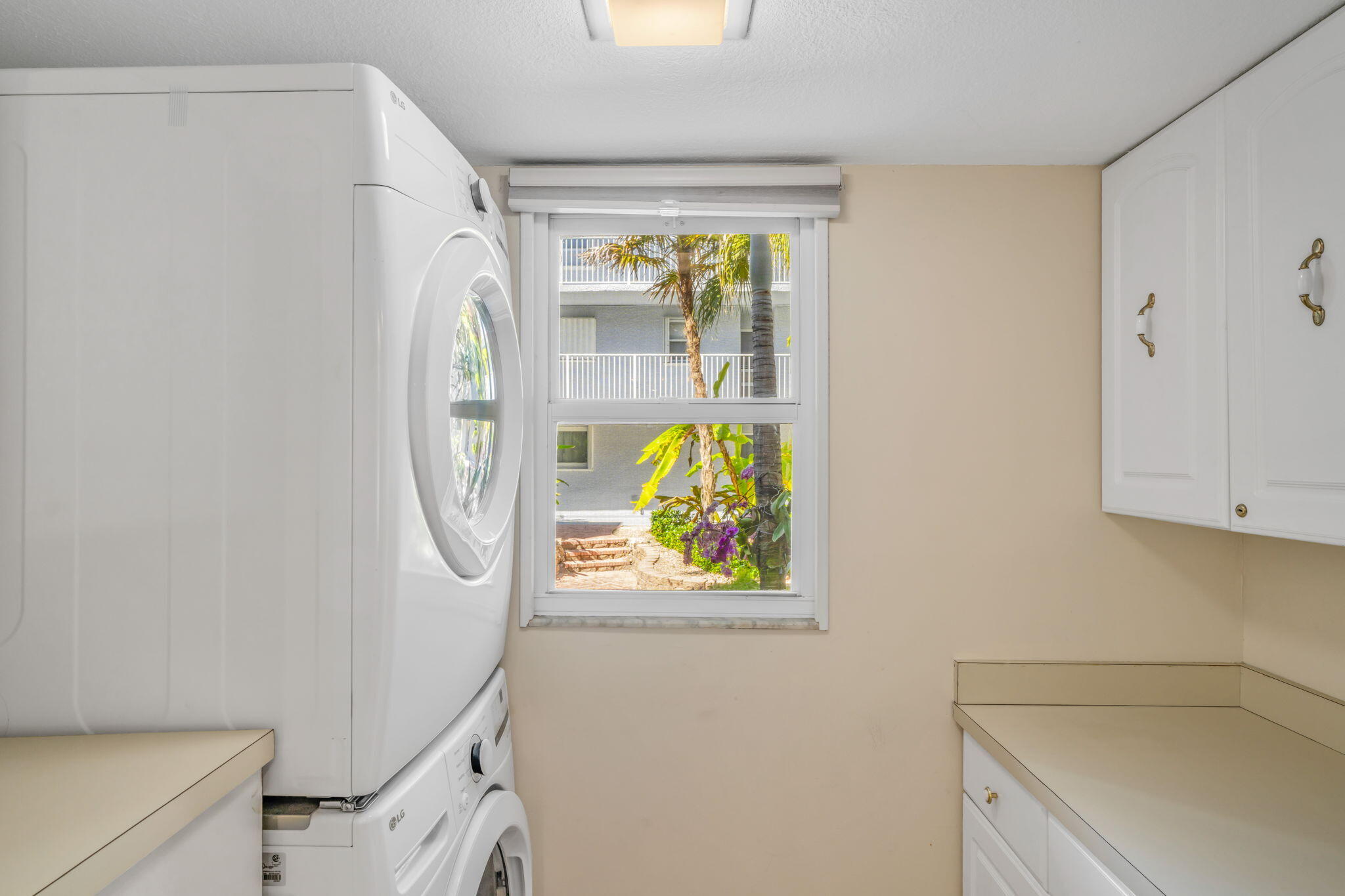 201 E Ocean Drive Unit: 110