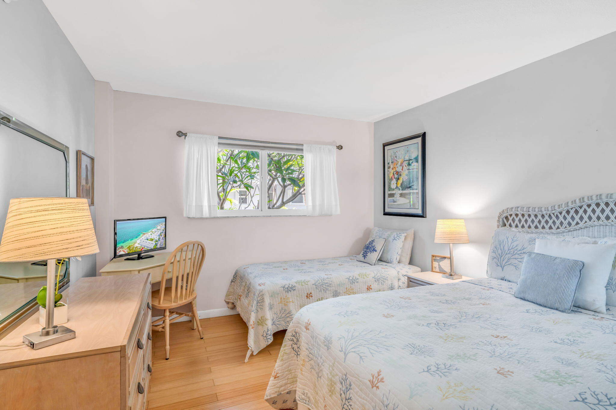 201 E Ocean Drive Unit: 110
