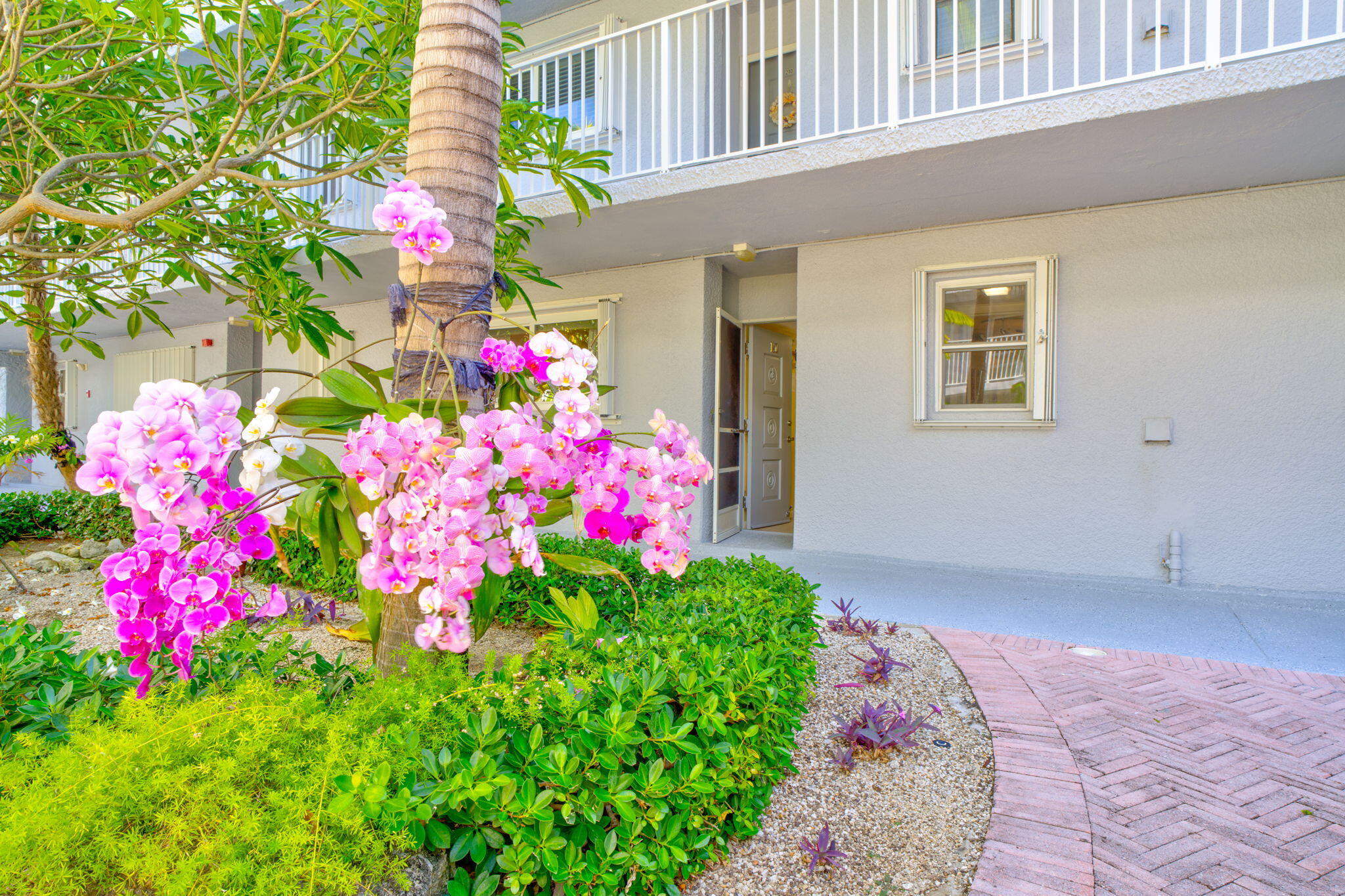 201 E Ocean Drive Unit: 110