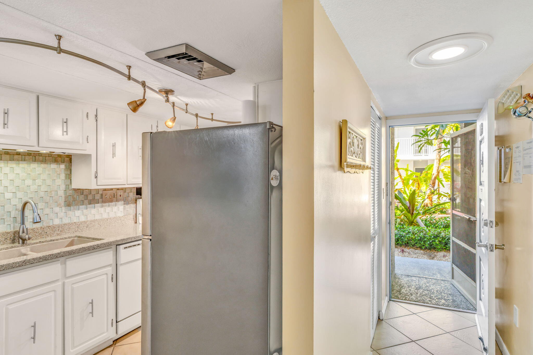 201 E Ocean Drive Unit: 110