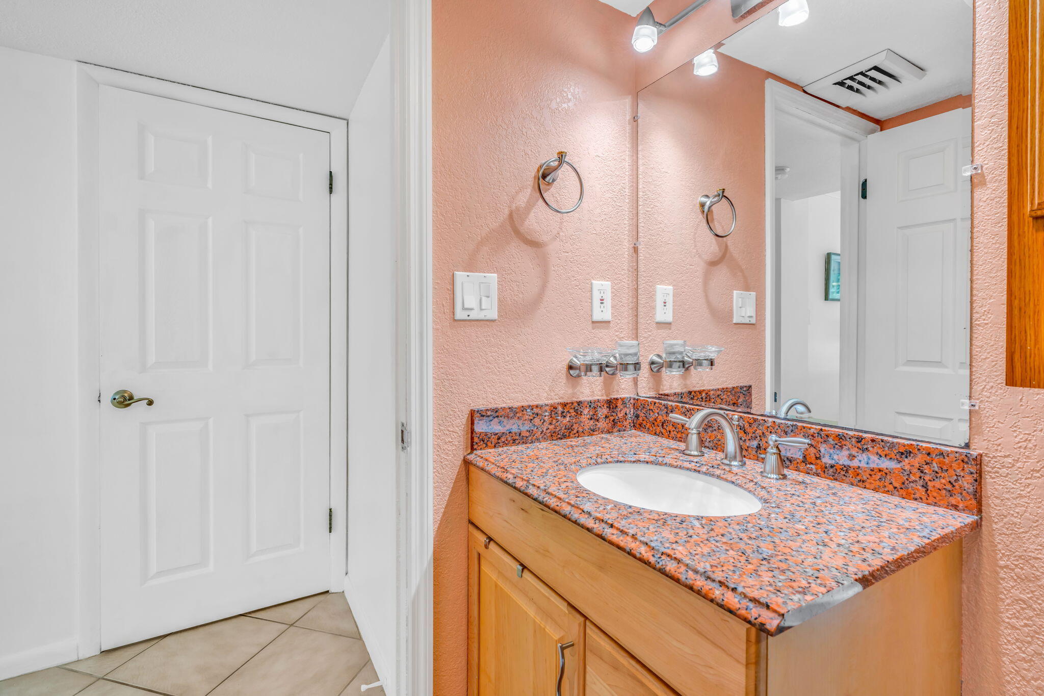 201 E Ocean Drive Unit: 110