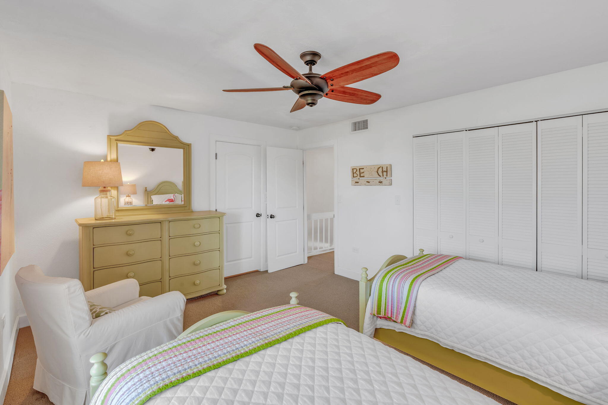 601 W Ocean Drive Unit: 407