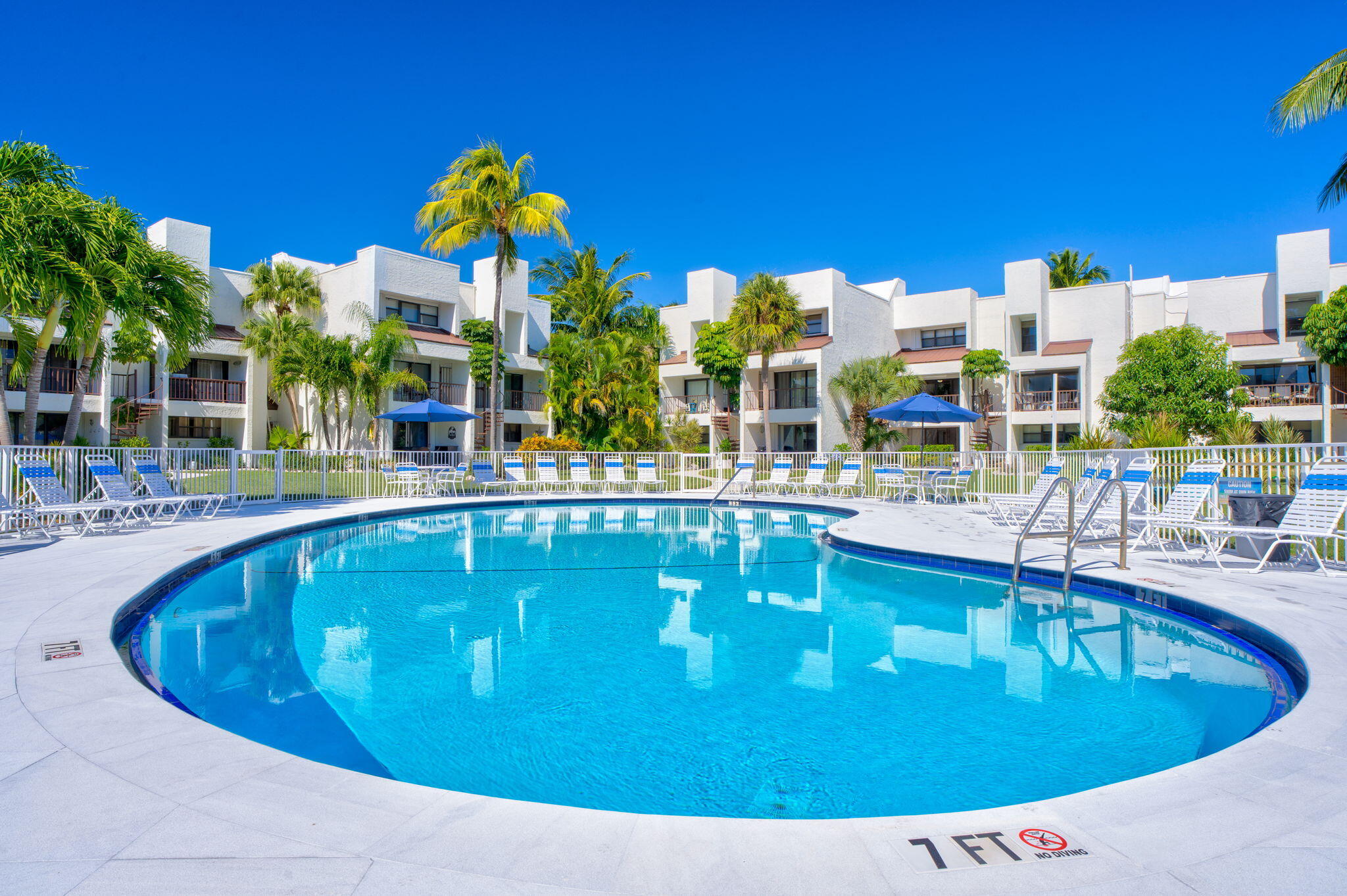 601 W Ocean Drive Unit: 407