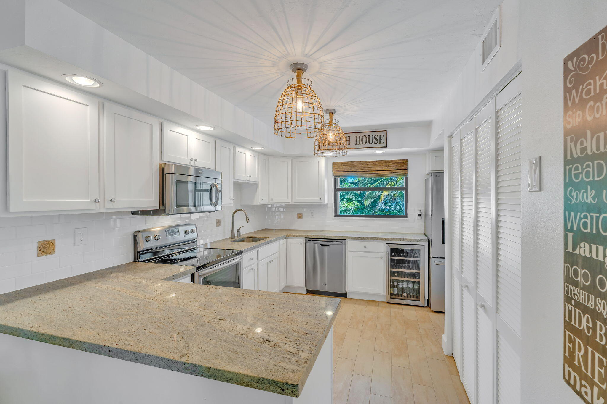 601 W Ocean Drive Unit: 407