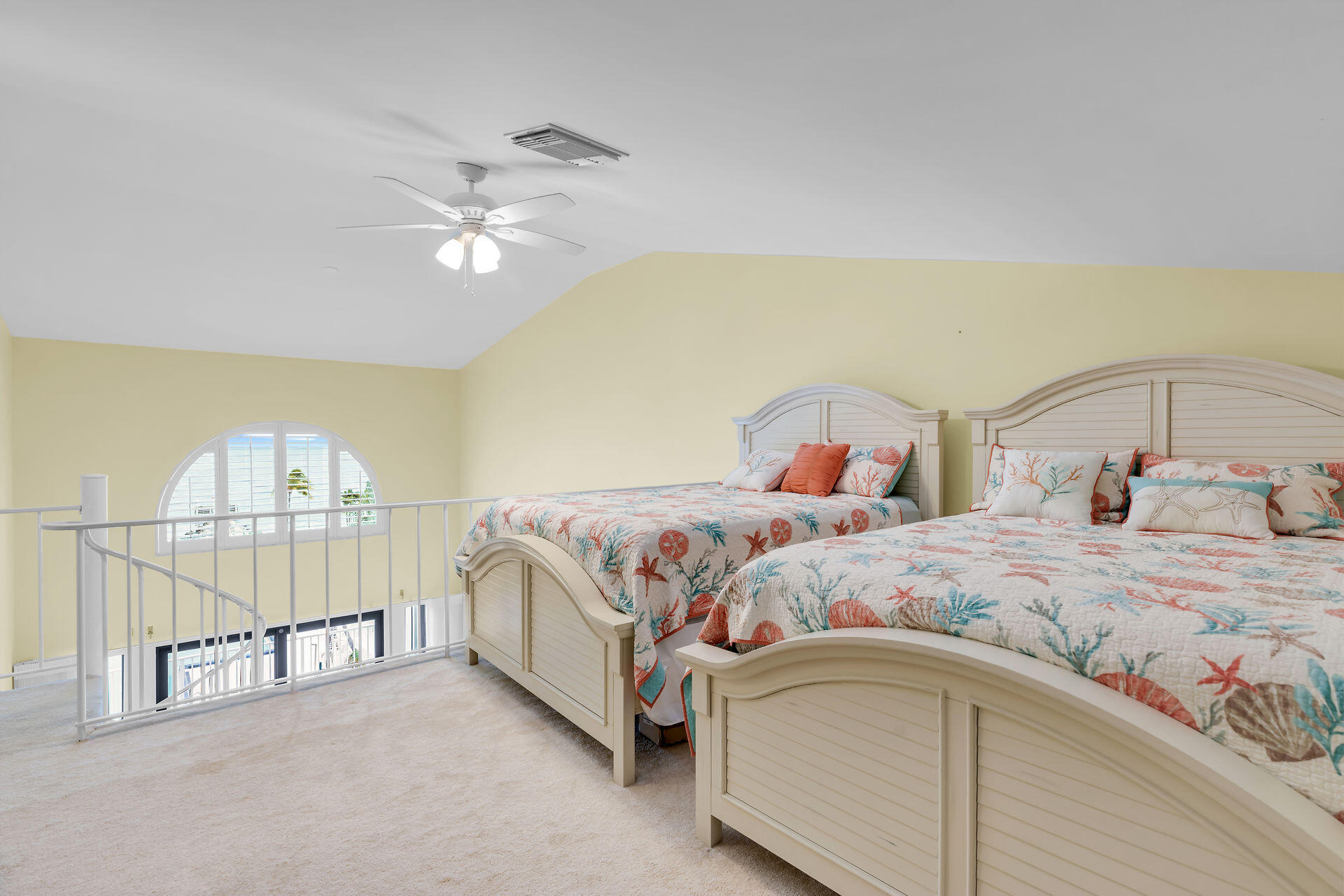 799 W Ocean Drive Unit: 304