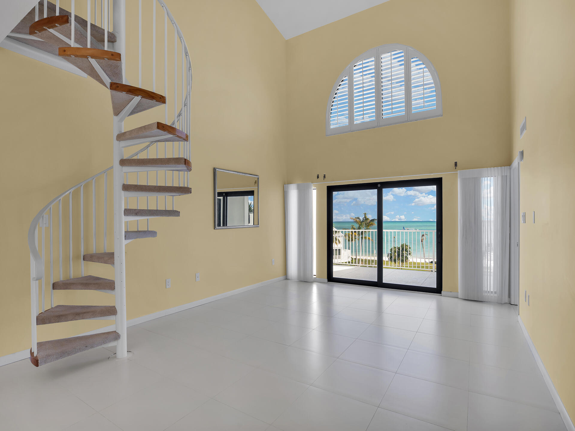 799 W Ocean Drive Unit: 304